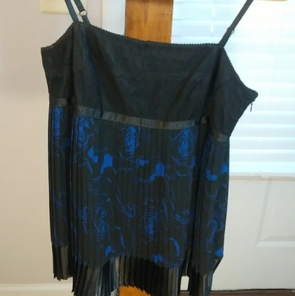 INC Black Blue Party Spaghetti Strap Pleated Lace Bodice Top Blouse Size 12 - Picture 6 of 10